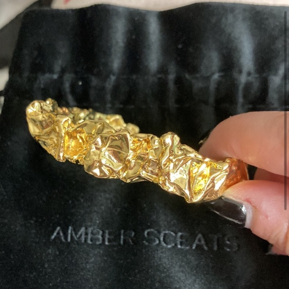 Amber Sceats gold bracelet- BRAND NEW